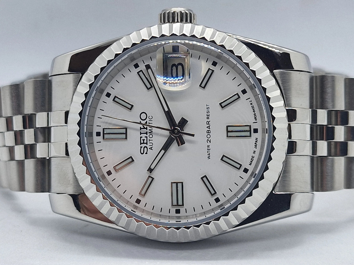 Seikojust White Dial