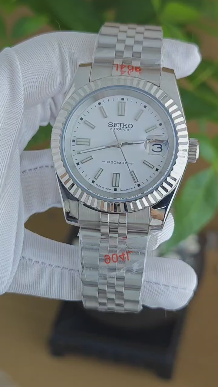 Seikojust White Dial